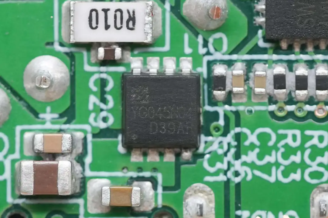640(83)